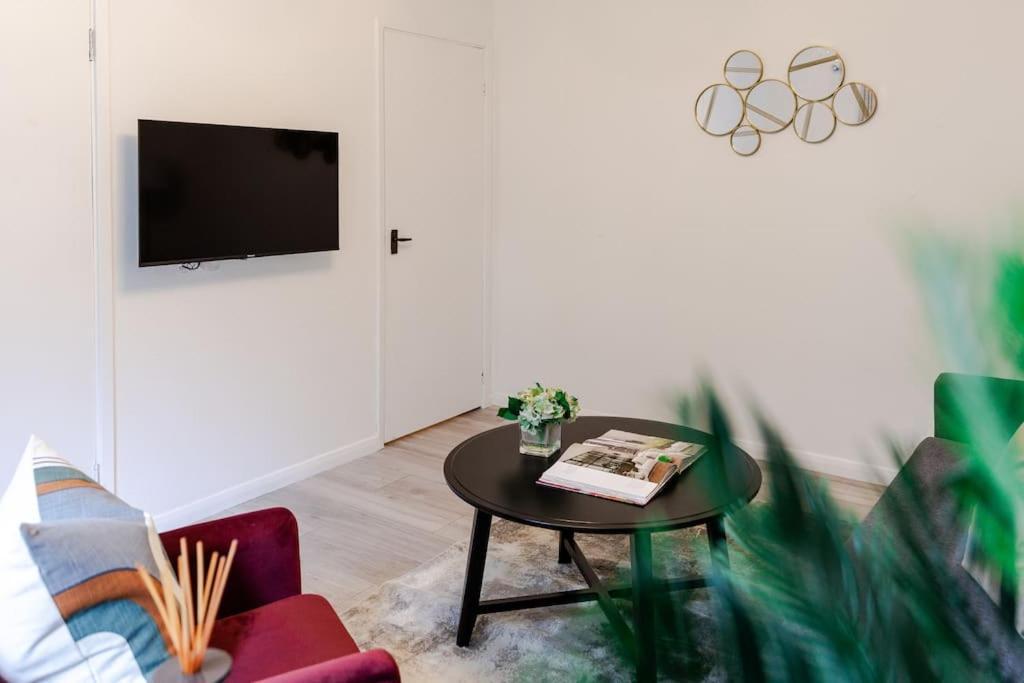 Cosy Decorated Flat In Tonbridge Apartment Exterior foto